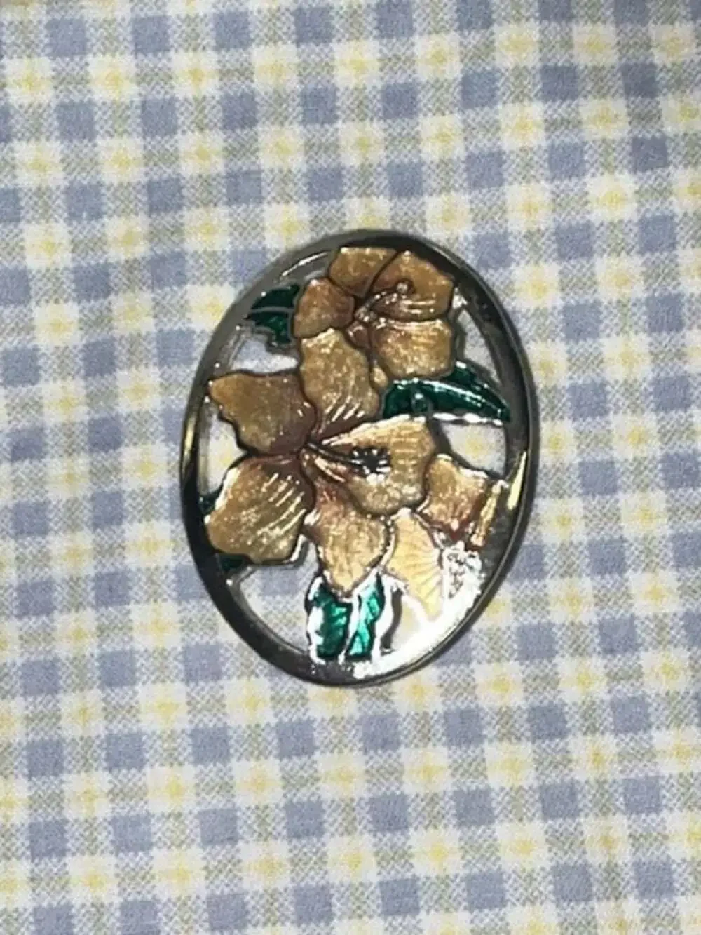 Vintage Oval Hibiscus Flower Enamel Brooch in Gold Tone